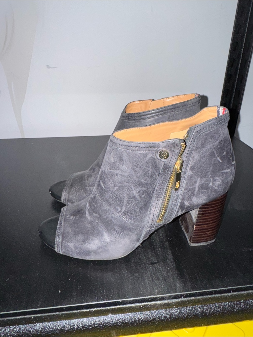 Tommy hilfigure black gray leather Peep-Toe Block Heel Booties with Side Zip